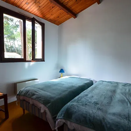 Holiday home Mitoyenne Cozy A La Palmyre Avec Wifi Et Parking - 4 Personnes - Fr-1-705-53